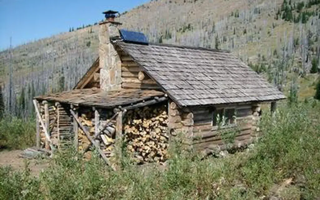 Snow Peak Cabin, a Forest Service cabin rental