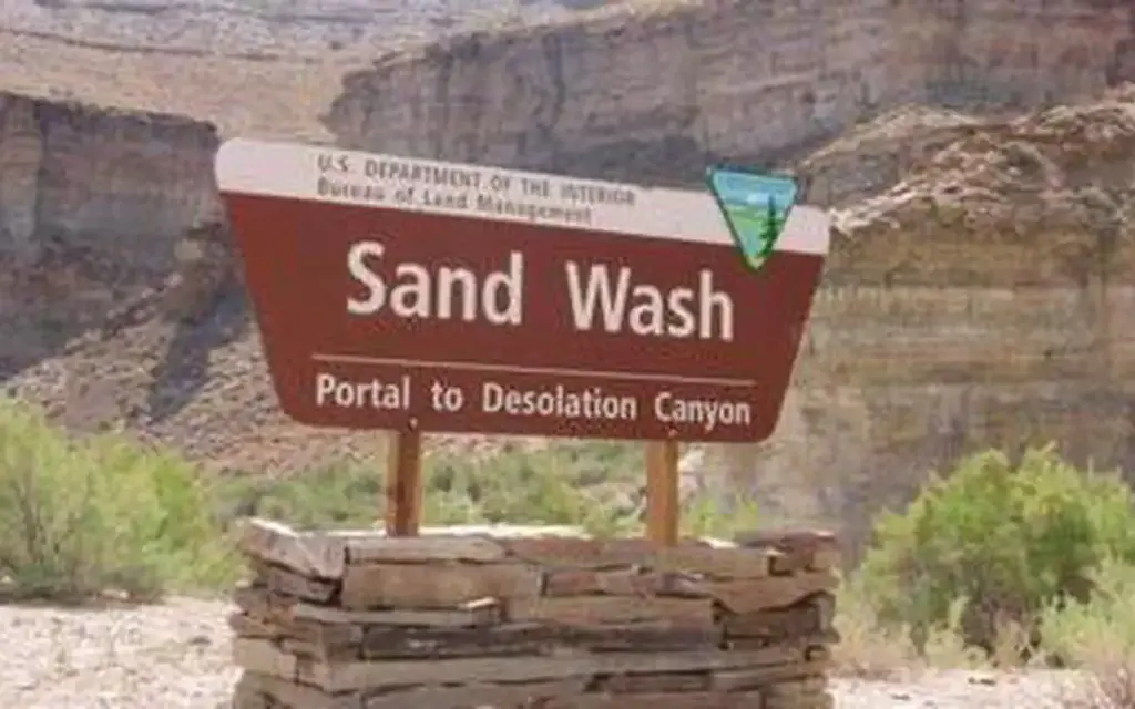 Desolation Gray Canyons Screen Cabins, a BLM cabin rental