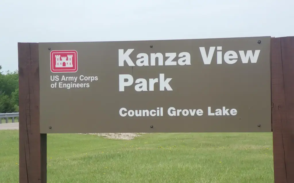 Kanza View, an Army Corps campground