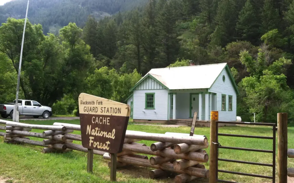 Blacksmith Fork Guard Station, a Forest Service cabin rental
