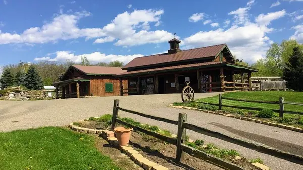 Canyon Creek Horseback Riding Stable