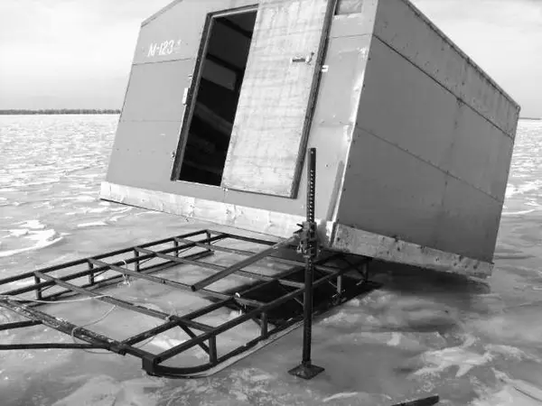 Casey's Fish Huts on Lake Simcoe