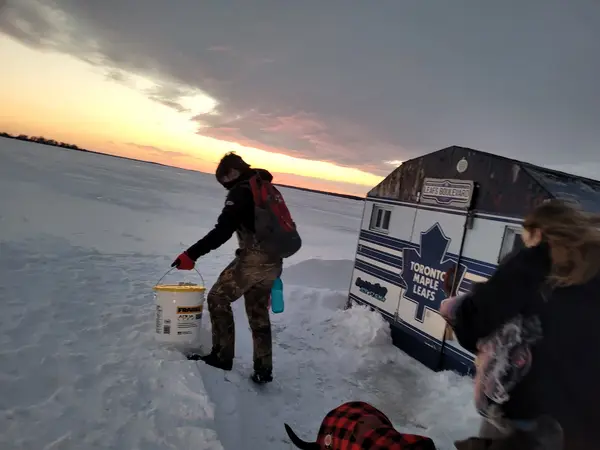 Casey's Fish Huts on Lake Simcoe, photo 3