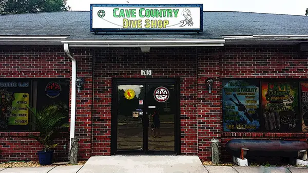 Cave Country Dive Shop by Paragon Dive Group