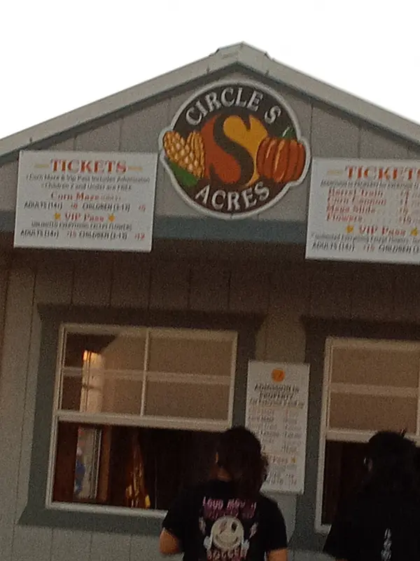 Circle S Corn Maze & Pumpkin Patch, Wall, TX