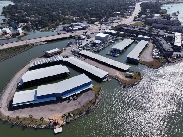 Clear Lake Marine Center