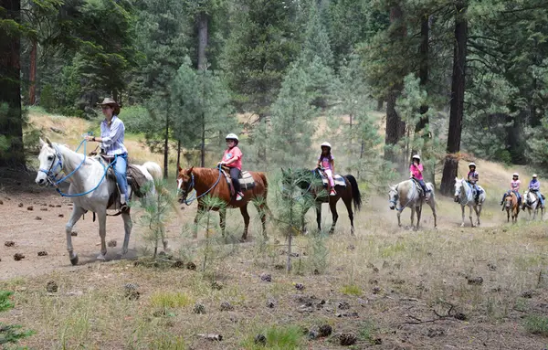 Clyde Pack Outfitters Dinkey Creek Station