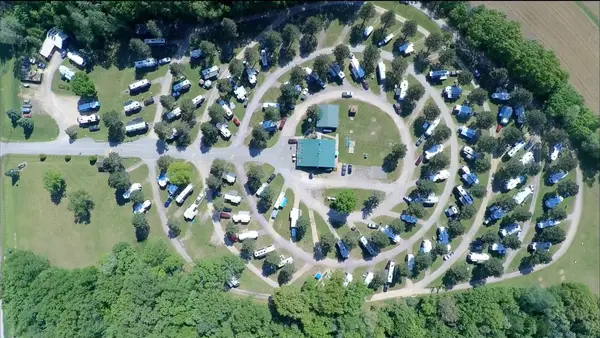 Country Roads Motorhome & RV Park