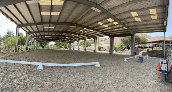 Courtship Ranch, photo 2