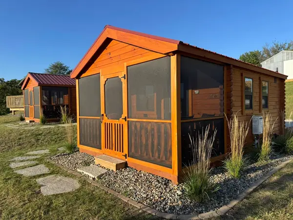 Crow's Nest RV Resort & Cabin Rentals