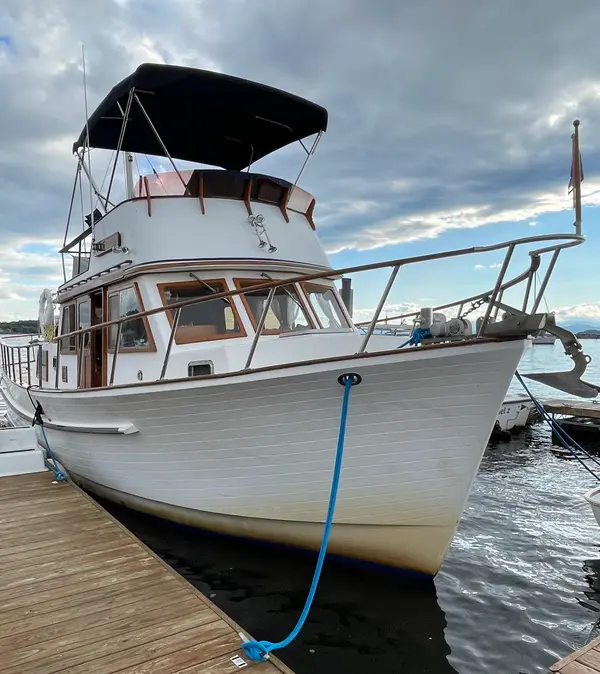 Cruise Lake Champlain