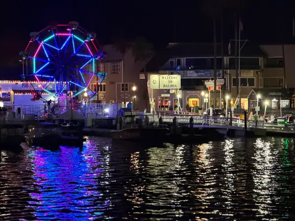 Cruise Newport Beach