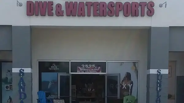 Deep Six Dive & Watersports