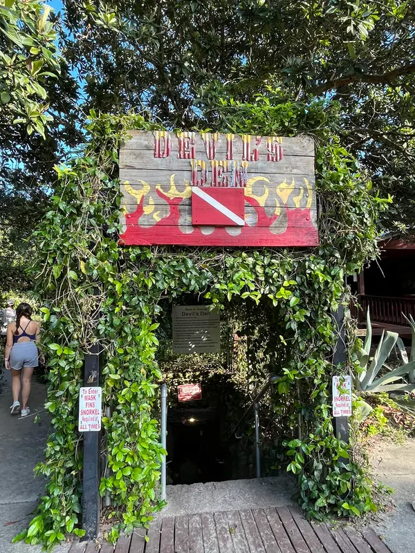 Depth Perception Dive Center