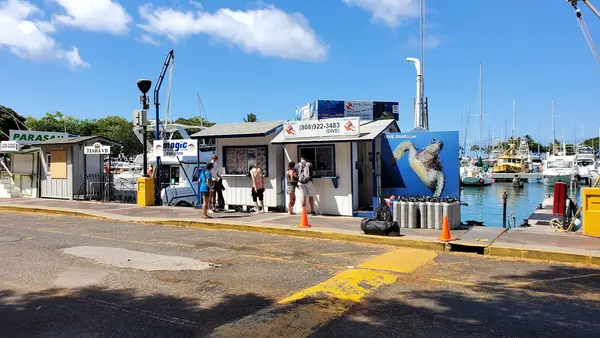 Dive Oahu - Kewalo Basin Harbor