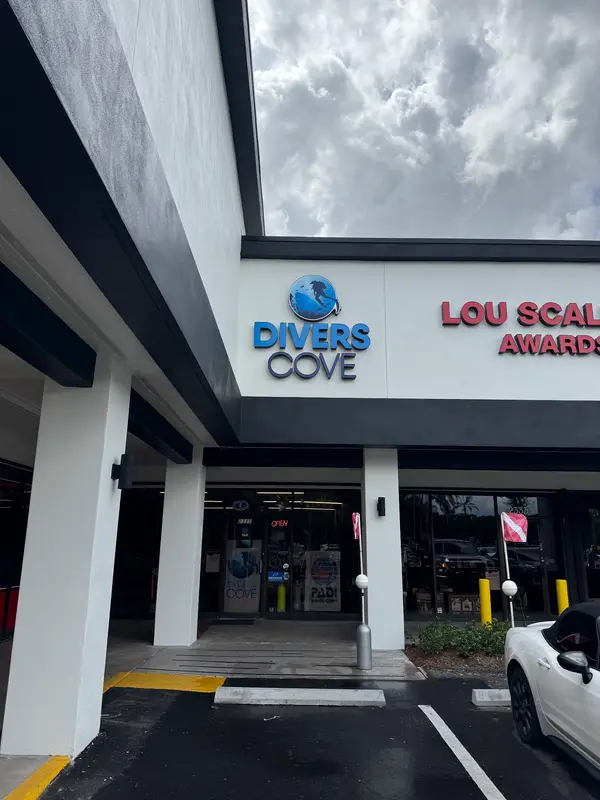 Divers Cove
