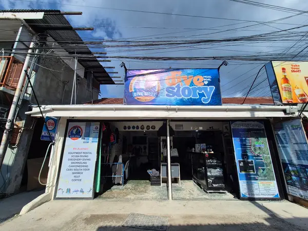 DIVESTORY MOALBOAL SCUBA DIVING CENTER