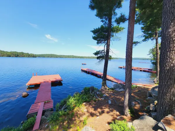 Domaine Du Lac BRYSON Lake Lodge, photo 1
