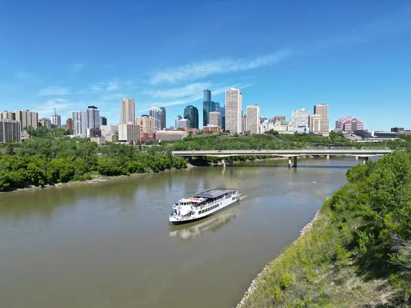 Edmonton Riverboat, photo 4
