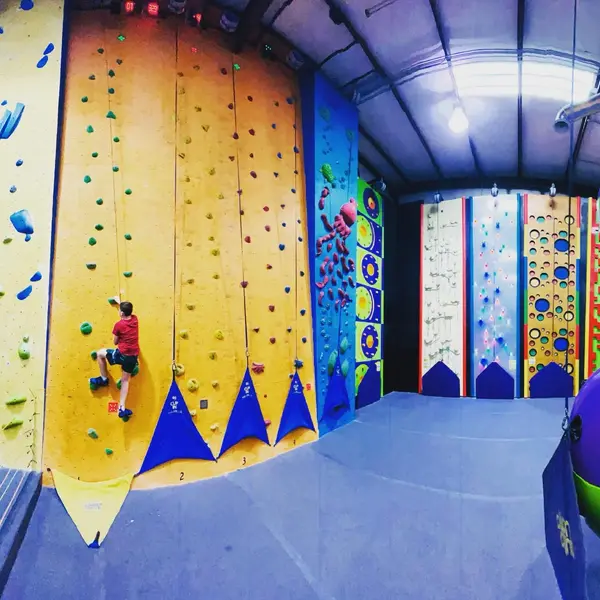 Escalade Rock Climbing Kennesaw