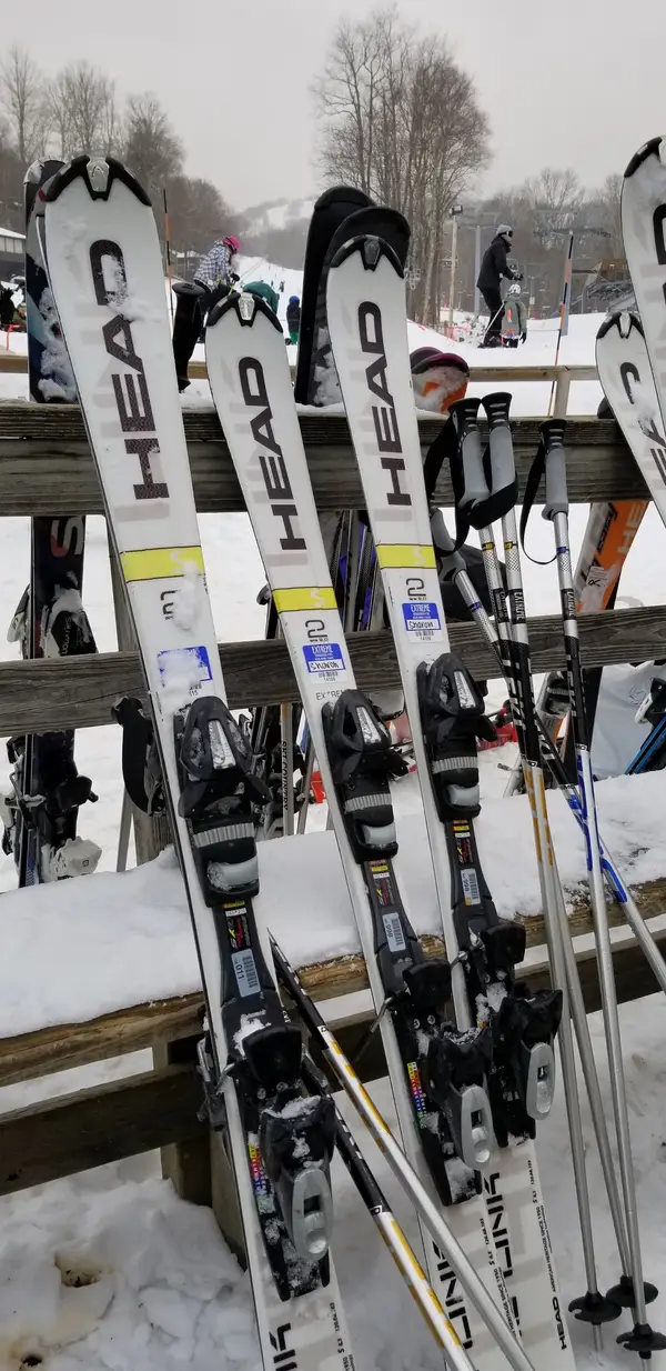 Extreme Snowboard & Ski