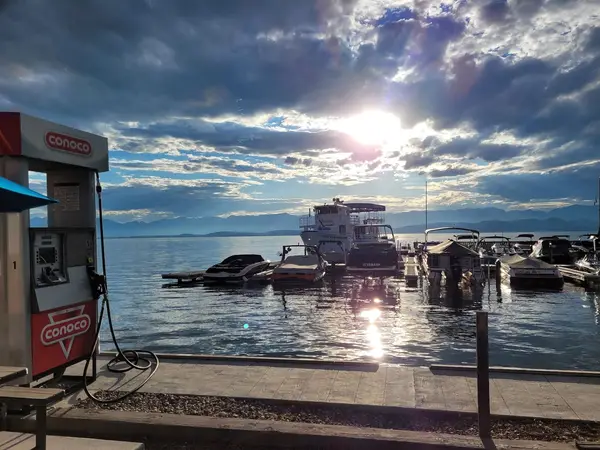 Flathead Harbor Marina