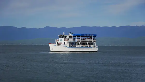 Flathead Lake Boat Tours