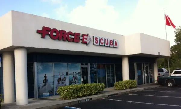 Force-E Scuba Centers - Riviera Beach (Blue Heron Bridge)