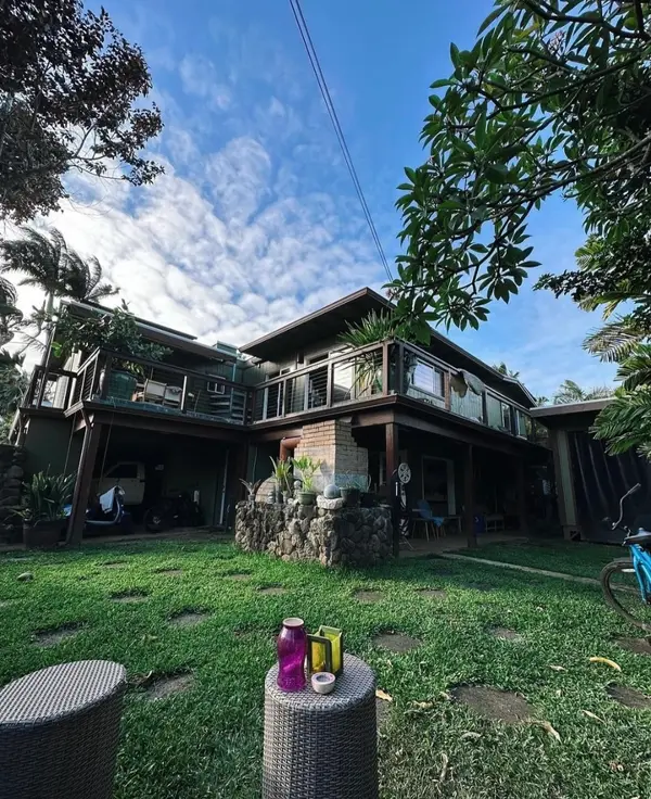 Go Nuts Hawaii Surf Rentals & Surf Lessons
