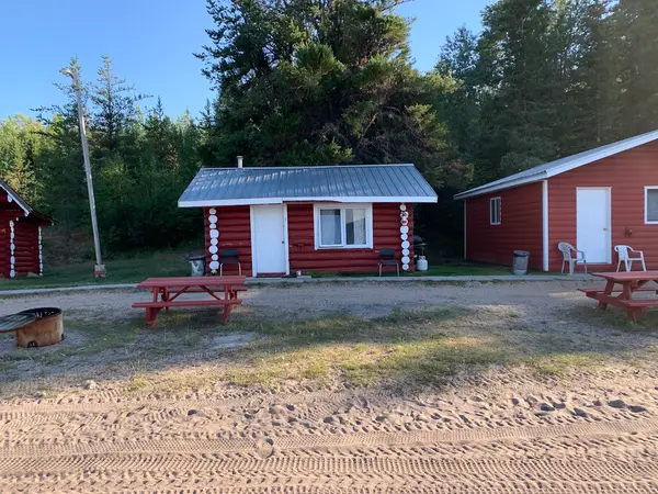 Grist Lake Lodge, photo 1