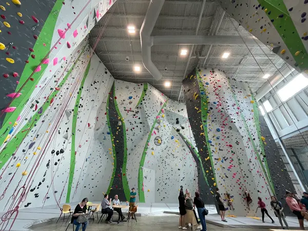 High Point Climbing and Fitness - Memphis