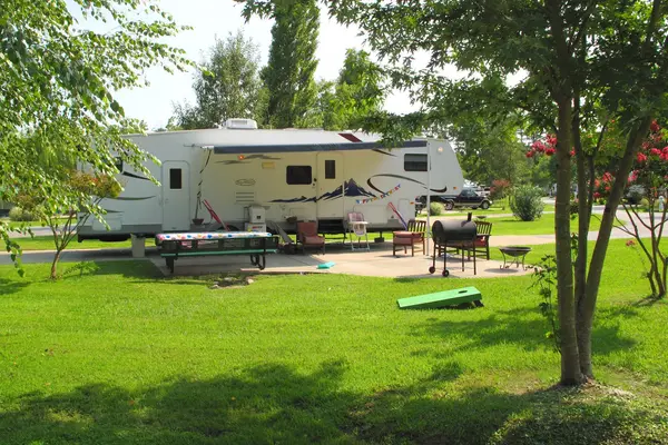 Holiday Trav-L-Park