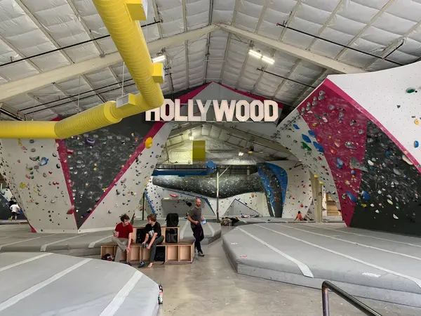 Hollywood Boulders