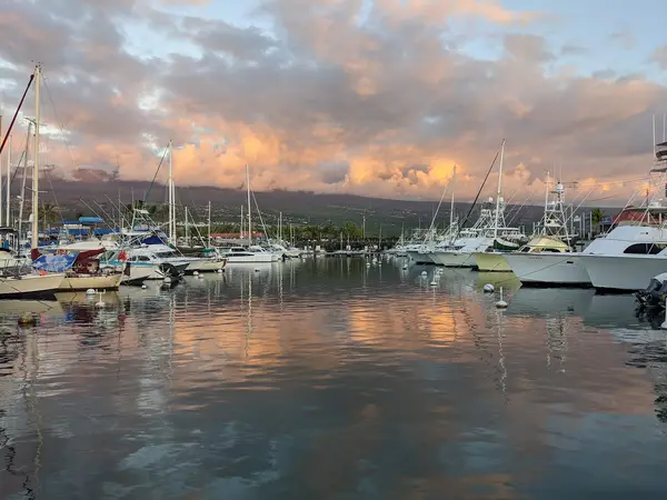 Honokōhau Marina