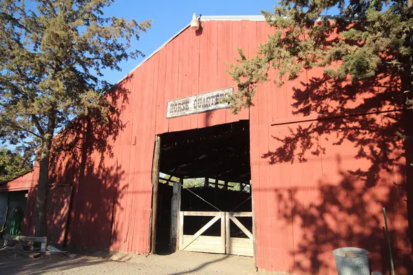 Horsequarters Boarding Stable, photo 1
