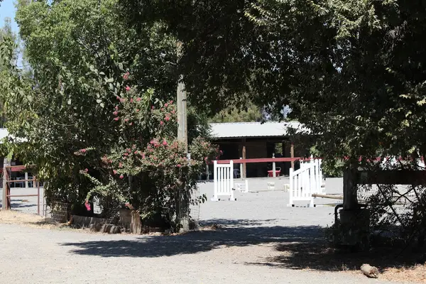 Horsequarters Boarding Stable, photo 2
