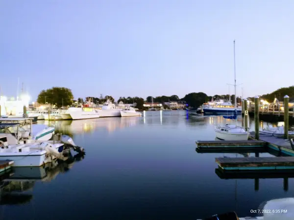 Hyannis Marina
