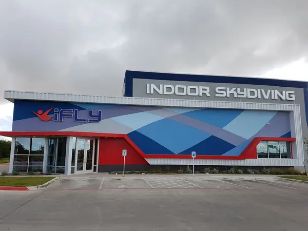 iFLY Indoor Skydiving - San Antonio