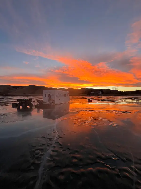 Igloo Ice Fishing, photo 2