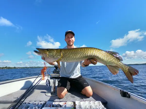 Jesse Kerr Fishing, photo 1