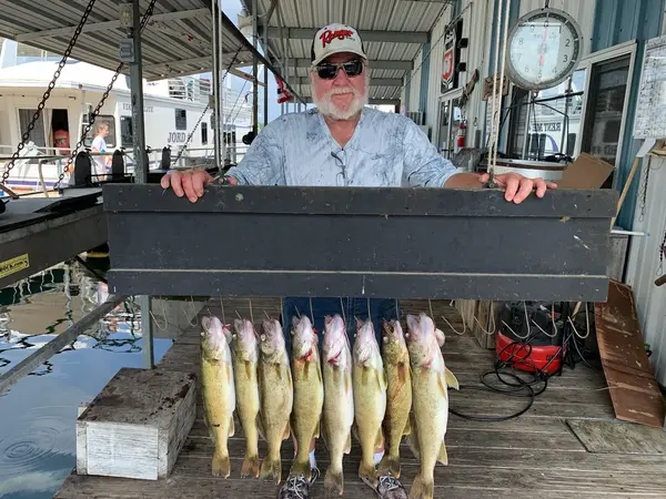 Just Fred Walleye Guide Service, Lakeview, AR