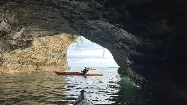 Kayak Pictured Rocks Yooper Yachts, Munising, MI
