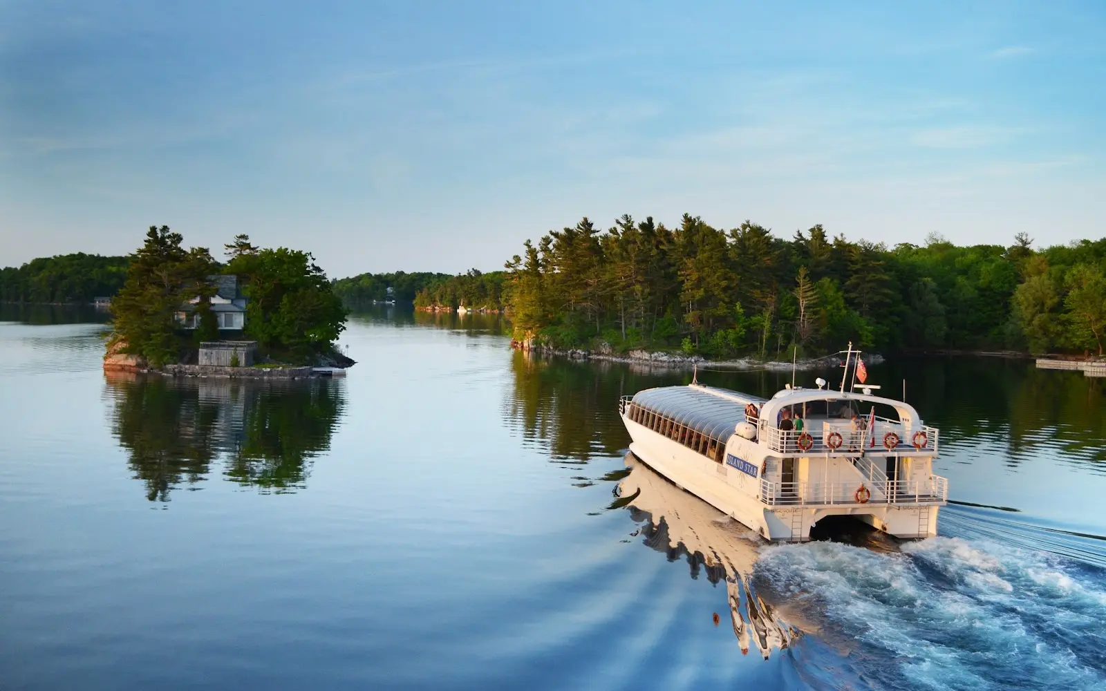 Kingston 1000 Islands Cruises