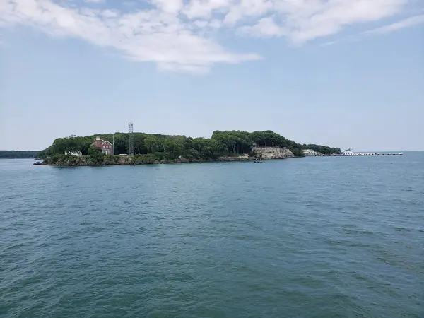 Lake Erie Island Cruises LLC