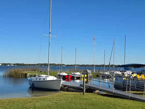 Lake Fairview Marina