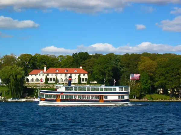Lake Geneva Cruise Line