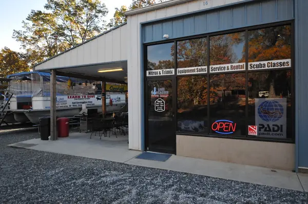 Lake Jocassee Dive Shop