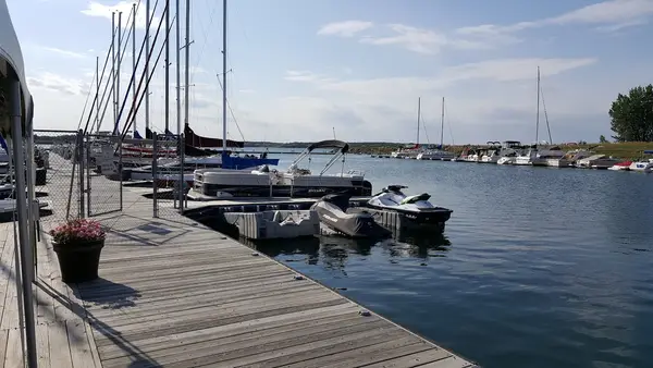 Lake Sakakawea Marina