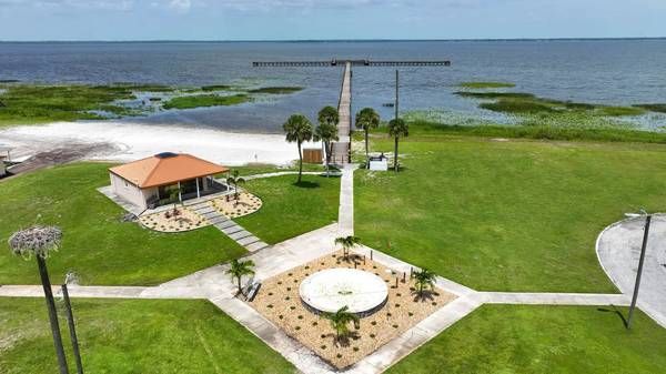 1/2 acre lots Indian Lake Estates