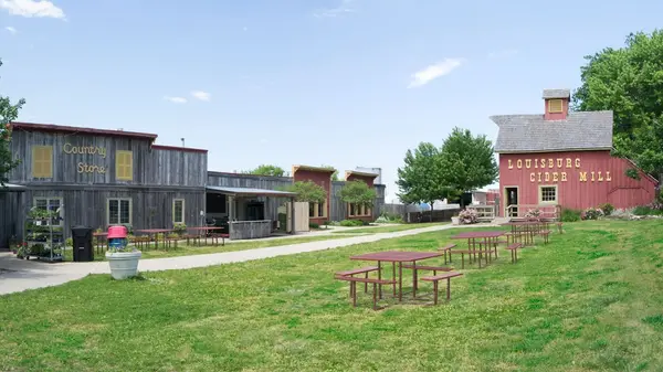 Louisburg Cider Mill, Louisburg, KS